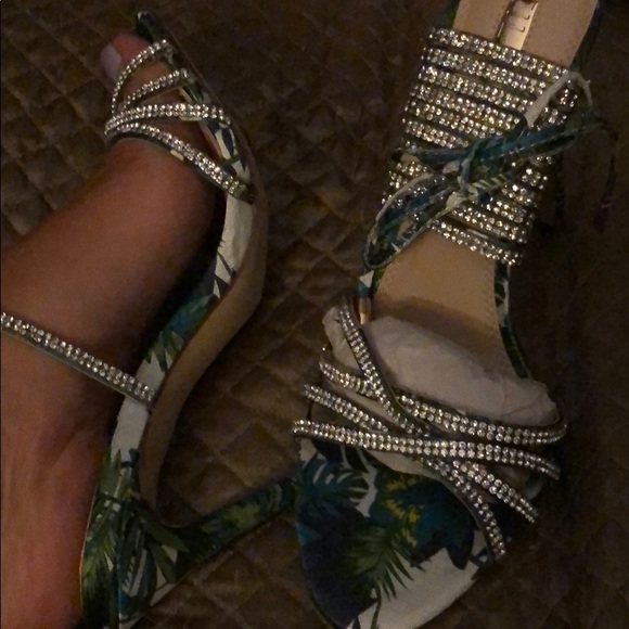 Spring heels - Picture 2 of 3